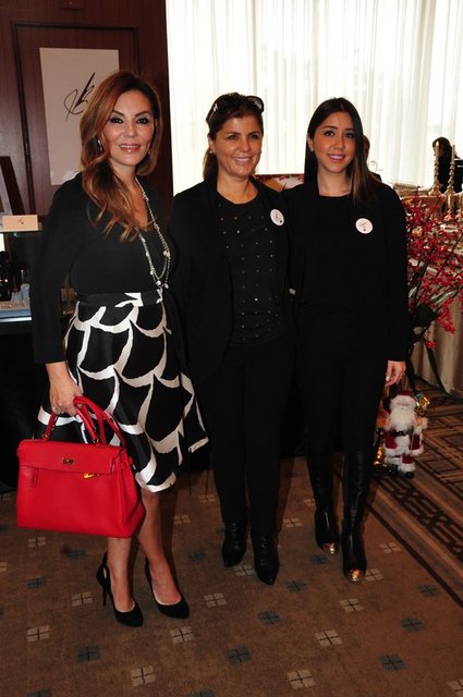 FERYAL GÜLMAN, NİLÜFER, NİDA BULUT 