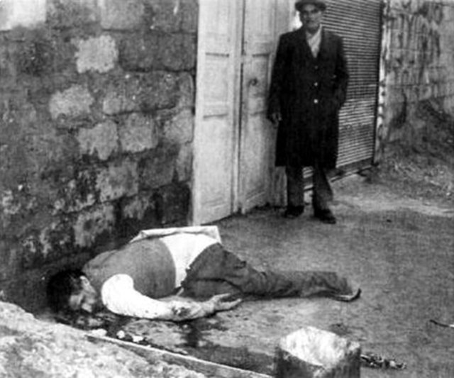 Bu fotoğraf Günaydın gazetesinde yayımlanınca, Maraş olaylarının vahameti de daha iyi anlaşıldı.