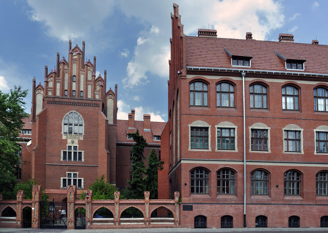 87. Torun Nicolaus Copernicus Üniversitesi  Polonya