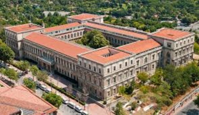 20. İstanbul Teknik Üniversitesi  Türkiye