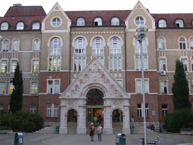 57. Peç Üniversitesi  Macaristan