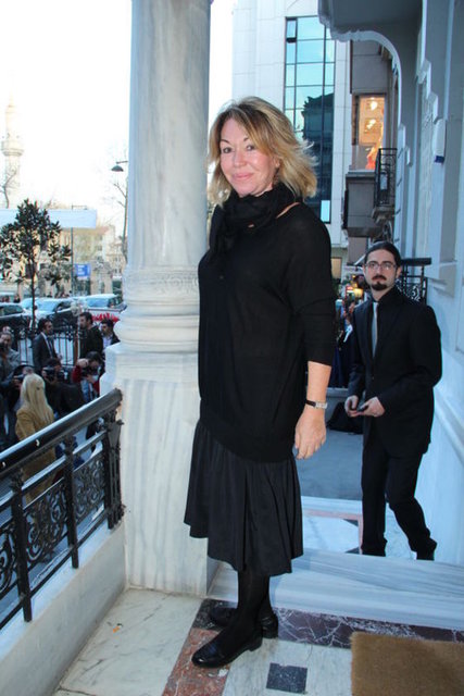 YASEMİN KAMHİ