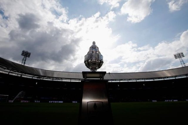 80. La Rosaleda - 79. Artemio Franchi - 78. Estadio do Morumbi - 77. Stamford Bridge - 76. Esprit Arena - 75. Stade Geoffroy-Guichard - 74. De Kuip - 73. Estadio Olimpico - 72. Red Star Stadium - 71. Mercedes-Benz Arena