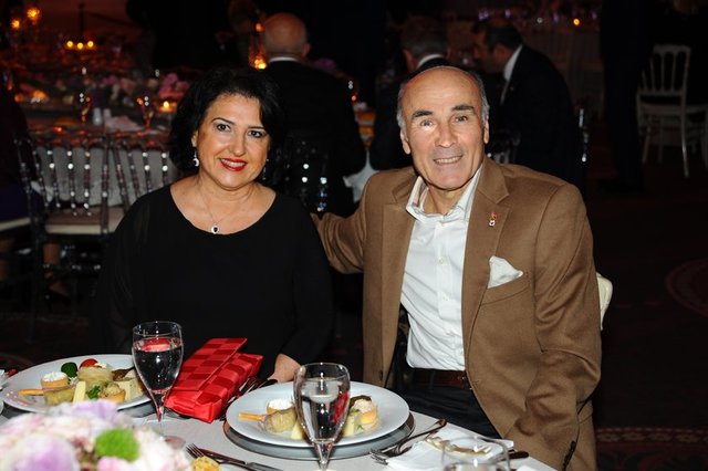 SEDEFHAN OĞUZ, NEJAT MÜLDÜR