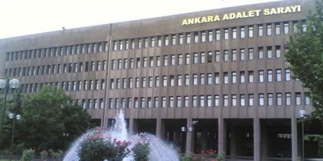 Ankara Cumhuriyet Başsavcılığının, "bazı polislere usulsüz taltif verildiği" iddiasıyla yürüttüğü soruşturma kapsamında 17 polis hakkında gözaltı kararı verildi