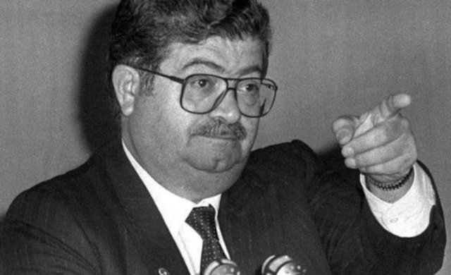 8. Cumhurbaşkanı Turgut Özal'ın ölümüne ilişkin davada sanık, emekli Tuğgeneral Levent Ersöz'ün beraatına karar verildi