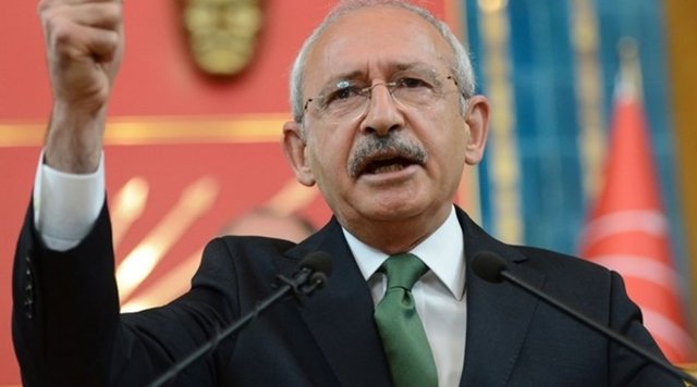 CHP'nin 18. Olağanüstü Kurultayı'nda Kemal Kılıçdaroğlu yeniden Genel Başkanlığa seçildi
