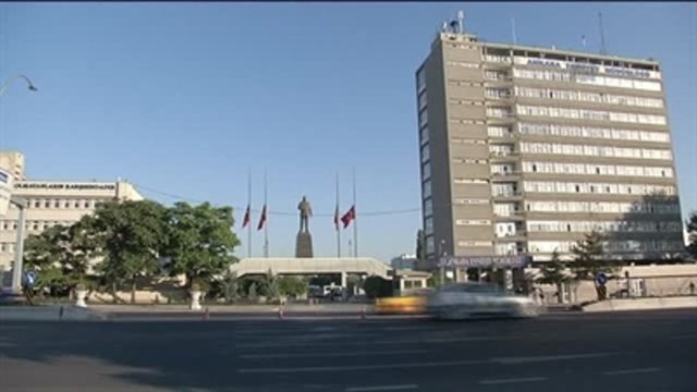 İstanbul Cumhuriyet Başsavcılığınca, "emniyette paralel yapı" iddialarına ilişkin yürütülen "casusluk" ve "yasadışı dinleme" soruşturmalarında 115 emniyet görevlisi gözaltına alındı -