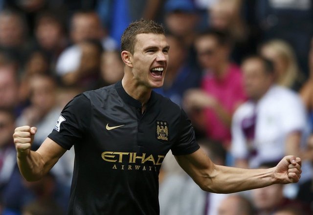 66 Edin Dzeko
