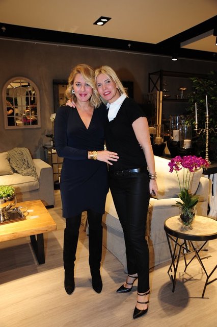 ESRA DİNÇKÖK, ELİF DÜRÜST 