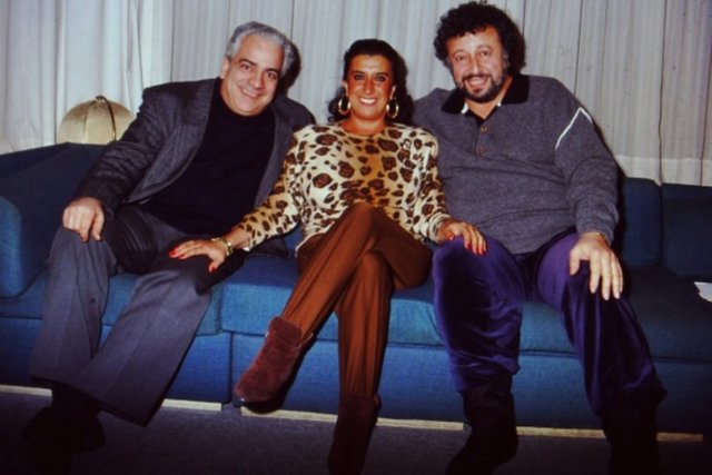 Zeki Alasya - Perran Kutman - Metin Akpınar Tahir Yaman sergi ile ilgili olarak '"Sinemanın 100. Yıl dönümünü es geçmeyerek, arşivimdeki çok özel fotoğrafları paylaşmanın tam zamanı olduğunu düşünüyorum.