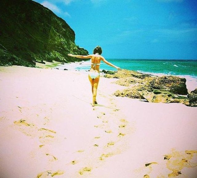 Taylor Swift'in tatil pozu da her zamanki hali kadar zarif.
