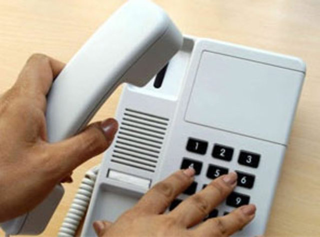 Kayınvalidem bizimle yaşıyor. Dinen kayınvalideme bakma zorunluluğum var mı?