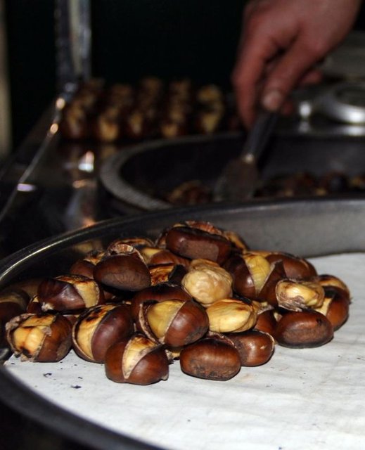 Haşlama esnasında kestanenin nişasta bileşimi değişmekte ve ayrıca potasyum ve sodyum miktarları bir miktar azalmaktadır.