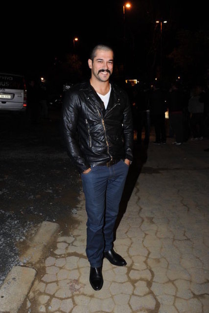BURAK ÖZÇİVİT