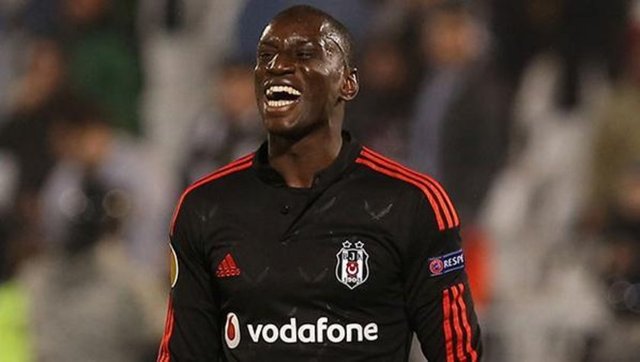 Noel Baba hayal ürünüdür, Asıl BABA Beşiktaş'ın golcüsüdür.