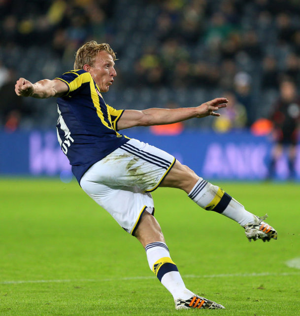 Dirk Kuyt   - "Hababam Sınıfı'nın çok özel bir film olduğunu biliyorum. Kulübün tarihi oradaydı. Kulübün geleceğini de görmüş olduk"
