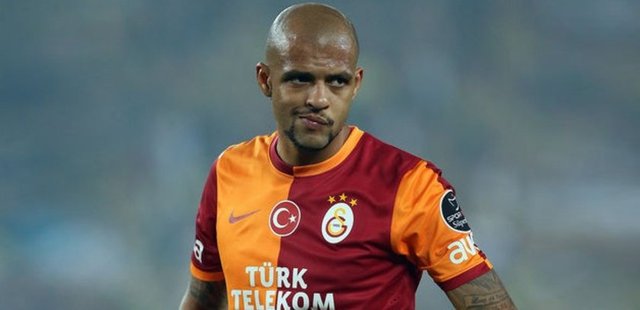 Melo: "Volkan'ın benimle ilgili sözlerini ciddiye bile almıyorum. Çünkü ben profesyonel bir futbolcuyum ve sadece sahada konuşurum"