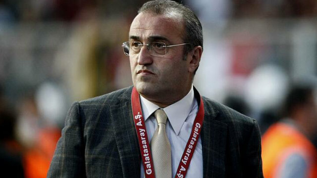 Abdürrahim Albayrak: "Cumhurbaşkanlığı Sarayı'nı yabancı futbolcuların çok beğendi. Türk vatandaşı olmaya karar verdiler"