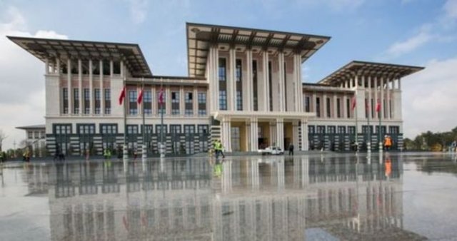 -Cumhurbaşkanlığı, Beştepe'deki yeni Cumhurbaşkanlığı Sarayı'na taşındı.