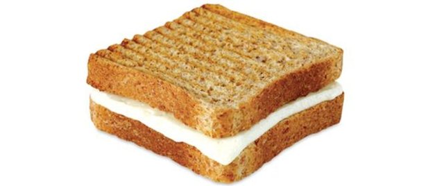 Aç olmanız durumunda, kendinizi ve iştahınızı denetlemekte zorlanırsınız. Partiye gelmeden önce peynirli küçük bir tost yiyebilirsiniz. -  -