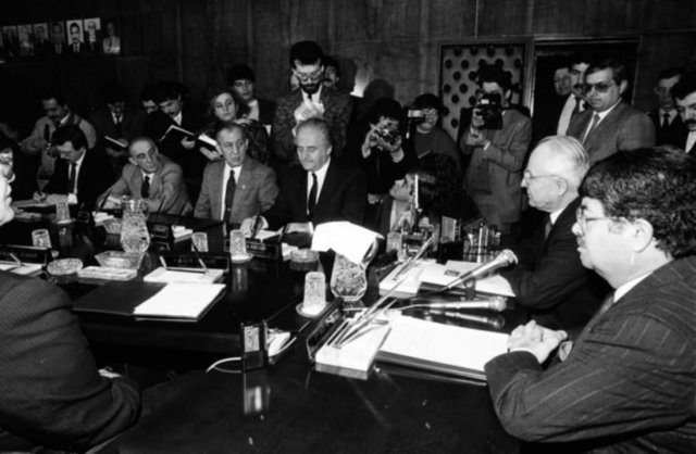 Bakanlar Kurulu, 7. Cumhurbaşkanı Kenan Evren başkanlığında 23 Şubat 1988'de toplandı.