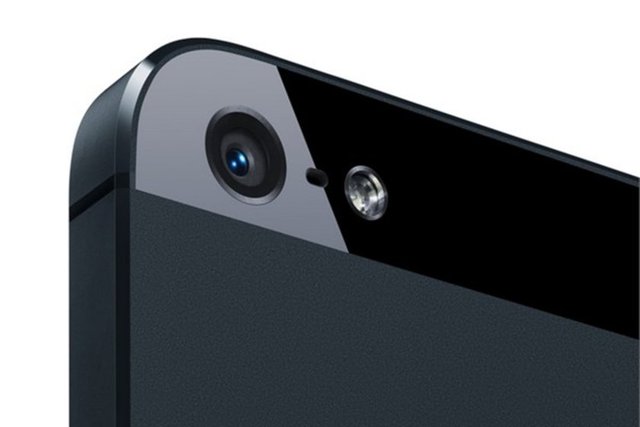 Yeni iPhone'daki kameranın daha büyük çözünürlükte olması bekleniyor.