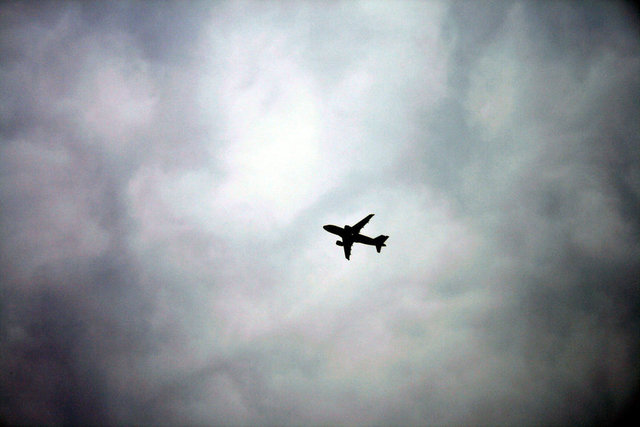 3 Şubat 1961'de Endonezya Hava Yolları'na ait bir uçak, içinde bulunan 26 kişi ile Endonezya'da kayboldu.