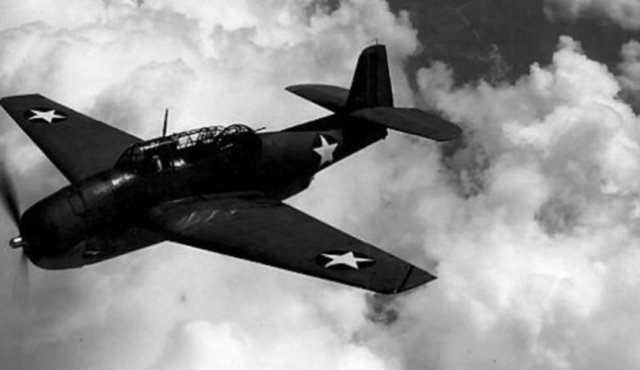 21 Eylül 1978'de Argosy Havayolları'na ait bir uçak, içinde bulunan 4 kişi ile birlikte Atlas Okyanusu'nda kayboldu.