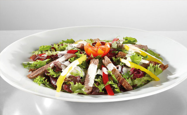 28 OCAK - Sofranıza salata eklemeyi ihmal etmeyin. Zengin lif içeriğiyle sindirim sorunlarının üstesinden gelmenize yardımcı olan yeşillikler doyduğunuzu hissetmenize ve uzun süre tok kalmanıza yardımcı olacak. -