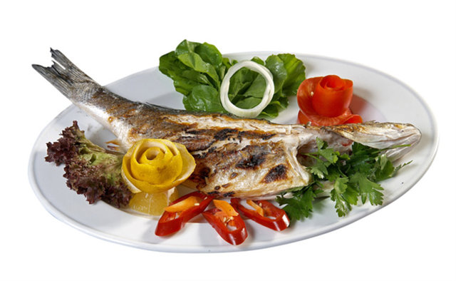 8 OCAK - Gazlı ve şekerli içecekleri hayatınızdan çıkarın. Yazın kokmadan bikini giymek istiyorsanız her öğün öncesi 2 bardak su içmeye devam edin. -