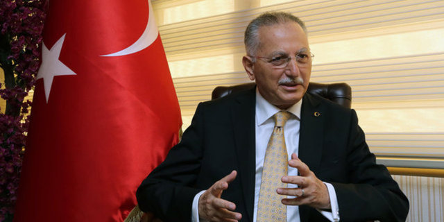 CHP, MHP, DSP, DP ve BTP Genel Başkanlarının imzaladığı, Ekmeledddin İhsanoğlu'nun cumhurbaşkanlığı adaylığına ilişkin "Büyük Uzlaşma" adıyla hazırlanan deklarasyonu açıklandı -