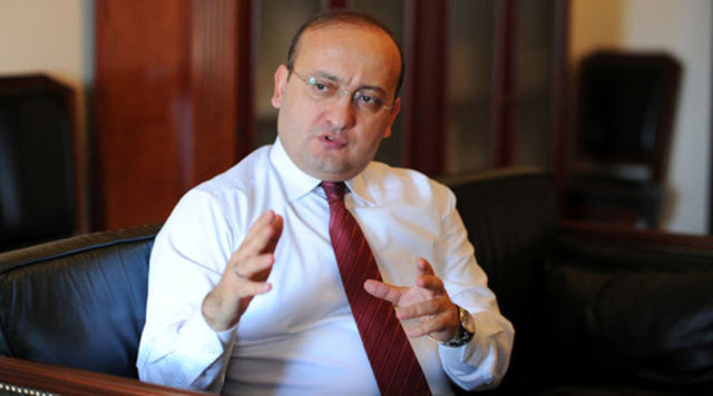 Başbakan Yardımcıları Yalçın Akdoğan ve Numan Kurtulmuş, AB Bakanı Volkan Bozkır ile Gümrük ve Ticaret Bakanı Nurettin Canikli kabinenin yeni üyeleri oldu