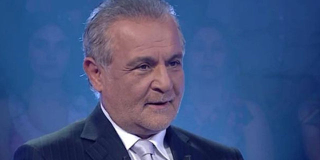 Spor salonunda düşen Kenan Işık, beyin kanaması geçirdi. Ölümden dönen ünlü oyuncunun tedavisi sürüyor.