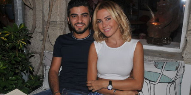 Serdar Ortaç'ın sahneye çıktığı mekanda kavga eden Ece Erken ile eşi Serkan Uçar ortalığı birbirine kattı. Bebek bekleyen Erken, eşinin öfkeli tavırları yüzünden hayatının şokunu yaşadı.