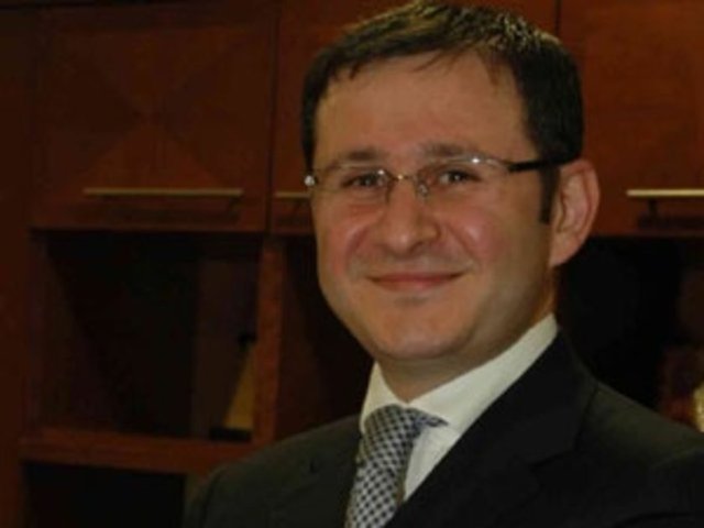 Anadolu Ajansı Yönetim Kurulunda, Şenol Kazancı'nın Yönetim Kurulu Başkanı seçilmesi ve Genel Müdür olarak atanması kararlaştırıldı.