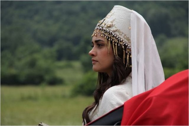 6.Birleşen Gönüller / Vizyon tarihi: 24.10.2014	/ Toplam Seyirci Sayısı: 1.568.240