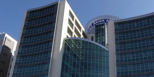 Gelir İdaresi ve SGK, 17 Aralık'tan beri tartışmaların odağındaki Bank Asya'ya verdikleri tahsilat yetkisi protokollerini sona erdirdi.
