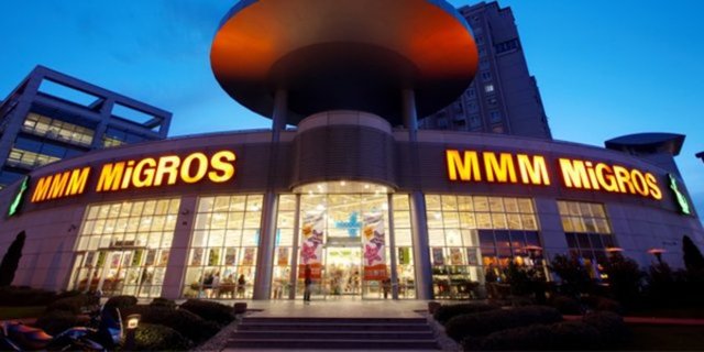 Migros'un yüzde 40.25'lik hissesi Anadolu Grubu'na 1.8 milyar liraya satılması konusunda görüşmelere başlandı.