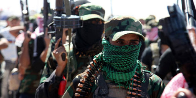 Irak'ta hilafet devleti kurduğunu ve liderleri Ebubekir el Bağdadi'yi de halife ilan ettiğini duyurdu. Örgütün yayınladığı bir ses kaydında Ebubekir Bağdadi "halife" ve "tüm dünya Müslümanlarının lideri" olarak tanıtıldı.