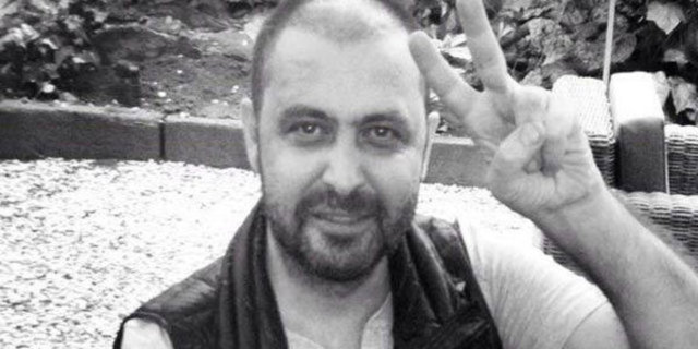 Şiddetli akciğer enfeksiyonuna bağlı solunum yetmezliği yaşayan Nejat İşler uzun süre yoğun bakımda tedavi gördü. Ölüm kalım savaşı veren İşler, taburcu olduğunda böyle görünüyordu.