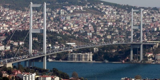 Maliye Bakanı Şimşek, köprü ve otoyollar başta olmak üzere kısa zamanda yapılması planlanan özelleştirme programını açıkladı. Listede Haydarpaşa Limanı'ndan Spor-Toto'ya kadar birçok kalem yer aldı.