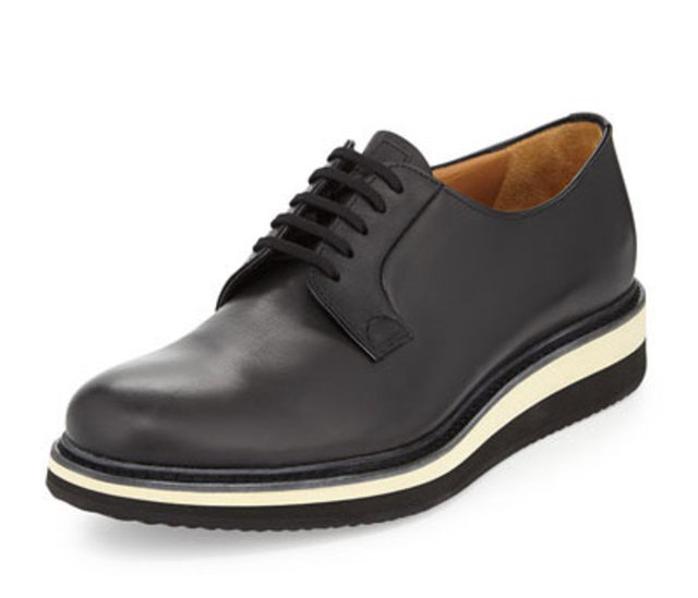 Prada ayakkabı 1920 TL.