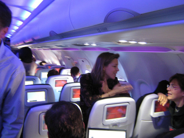 6- Çenesi düşük ve gevezeler (% 43)