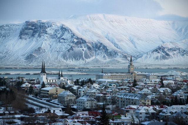 İzlanda'nın başkenti ve tek büyük şehri Reykjavik