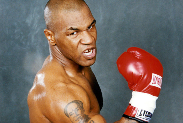 Mike Tyson   - Normal bir hayat tarzıyla gündemde olan yıldız boksçu Mike Tyson'ın suçu uyuşturucu kadar basit değil! Mike Tyson; tecavüz suçlamasıyla 3 yıl hapis cezası aldı.  -