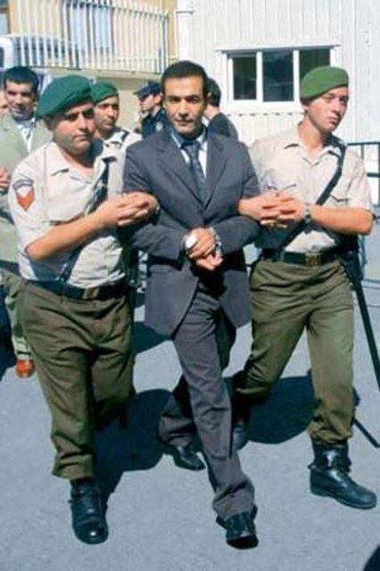 CENGİZ İMREN  - Şarkıcı Cengiz İmren, 2003 yılında bir çeteye yardım ve yataklık ettiği iddiasıyla tutuklanmıştı.