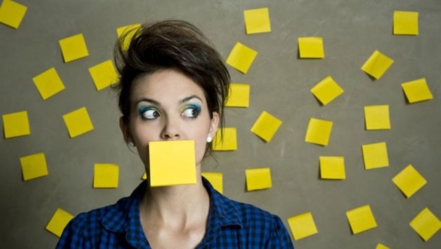 Aşırı kilolu, aşırı zayıf veya obez olan kişilerde daha sık görülür.