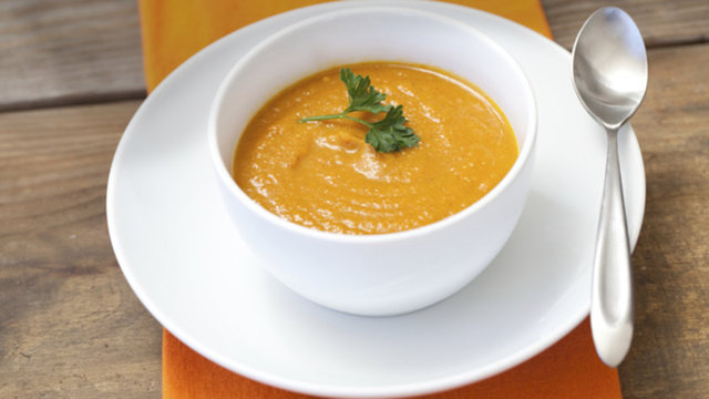 Haftada 1 -2 defa kendinize yorgunluğu giderici, enerji verici çorba yapabilirsiniz.