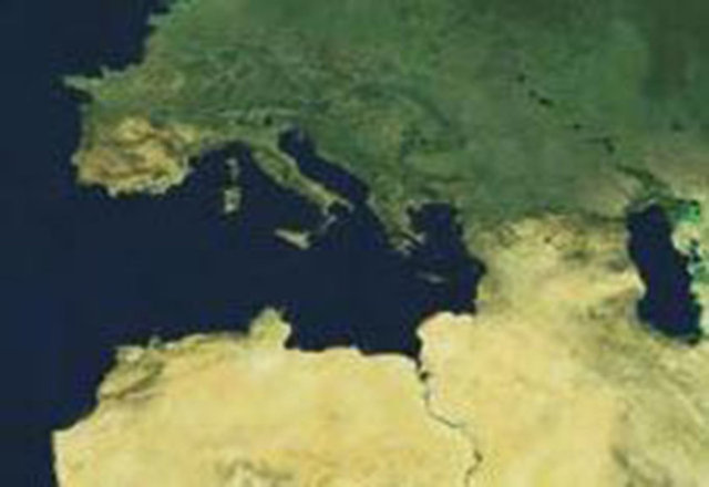 Sonuçta Dünya'dan haberi olmayana harita çizdirince o haritada bugün Dünya'nın dört bir köşesinin IŞİD için ağzının içine baktığı Türkiye de o haritada olmuyor.